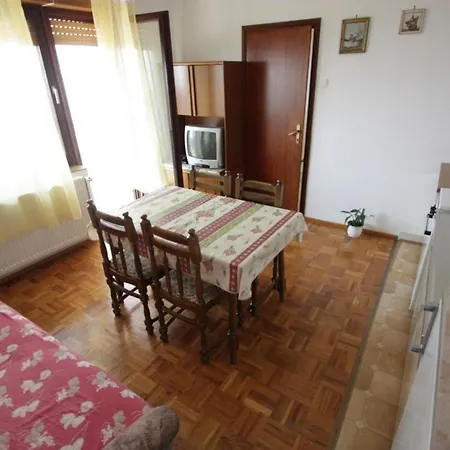 Fuer 3 Personen Ca 27 Qm In Novi Vinodolski, Kvarner Bucht Crikvenica Und Umgebung Lägenhet *